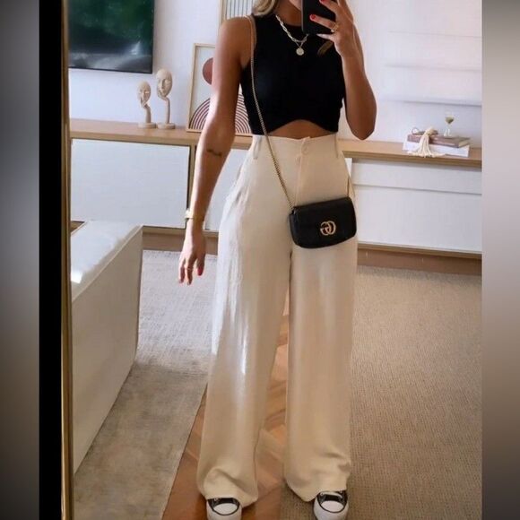 Cream  loose slacks - Picture 4 of 9